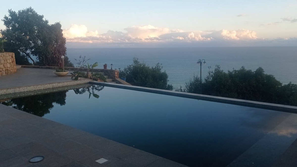 Bejaia Province Villa | Villa with pool and sea view in Tichy Béjaïa.