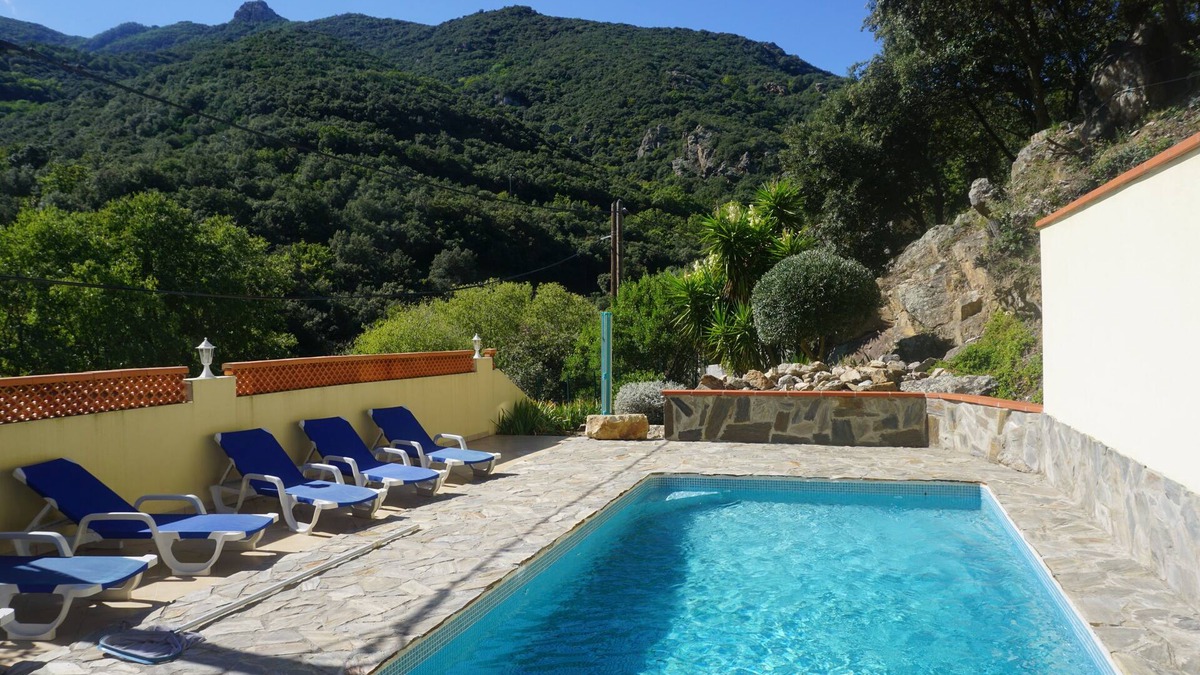 Sorede Villa | Villa with pool and stunning views in quiet area and near beaches