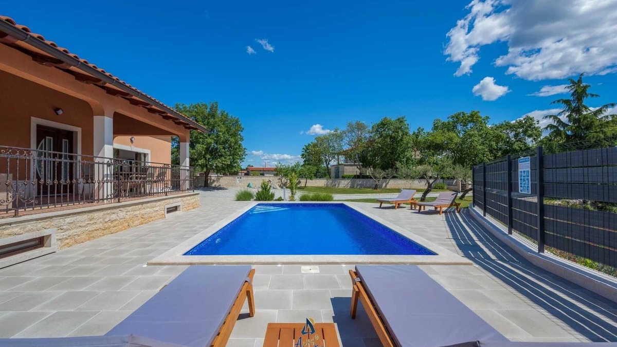 Tinjan Villa | Villa with pool and wellness, privacy guaranteed