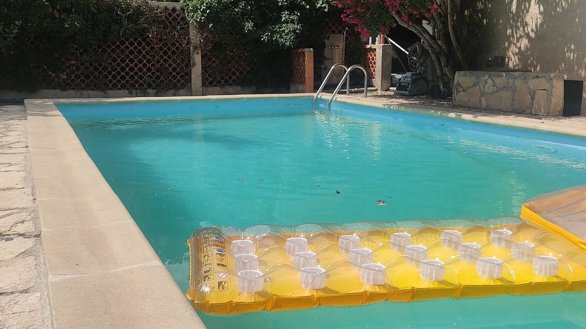 14th Arrondissement Villa | Villa with pool, big deals