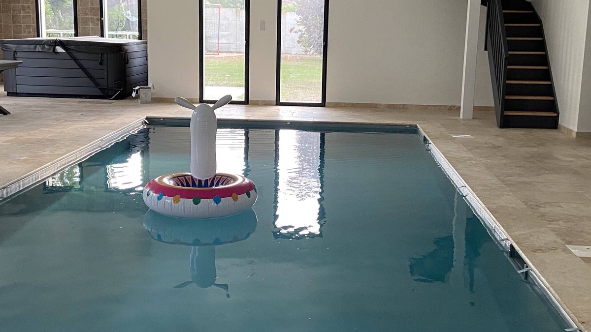 Nogent-sur-Eure Villa | Villa with pool and spa