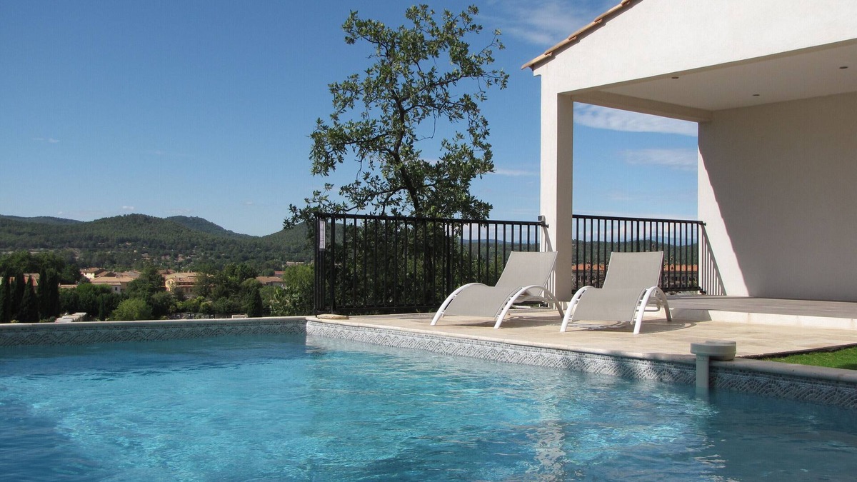 Brignoles Villa | Villa with pool in the center of Green Provence