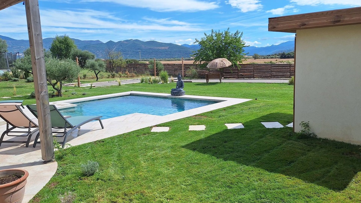 Montfort Villa | Villa with pool in the heart of Provence, Pets welcome