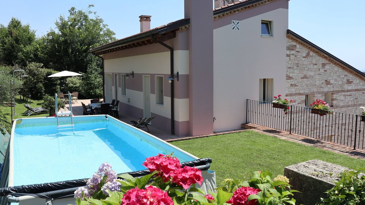 Isola Vicentina Villa | Villa with pool 10 minutes from Vicenza, garden, privacy, panoramic view