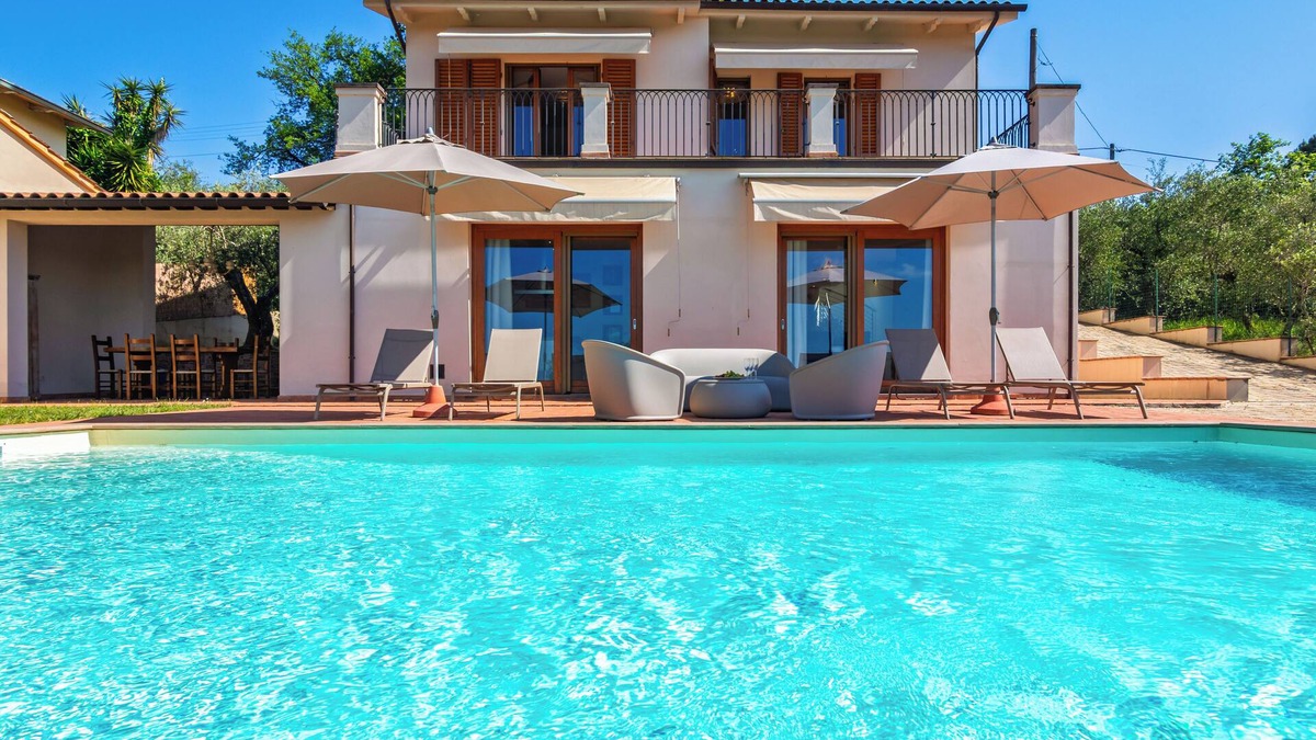 Montecarlo Villa | *Villa with Pool* Surrounded by Green - Monte Carlo