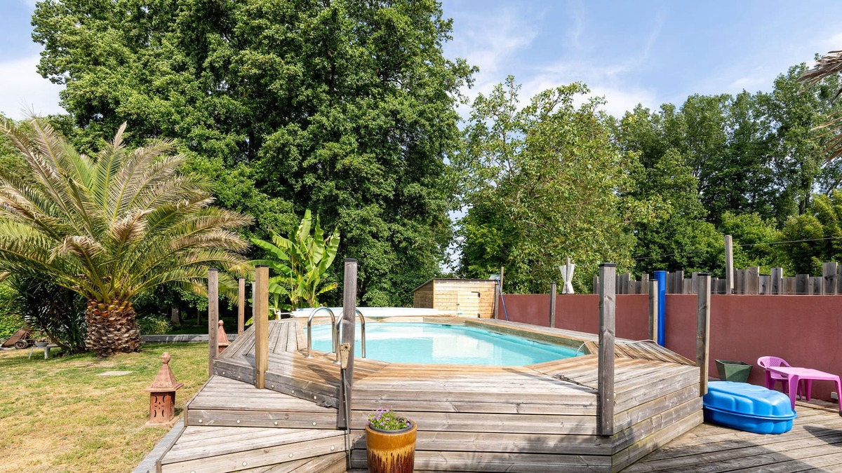 Chaumes-en-Retz Villa | "Villa" with Private Pool & Wi-Fi
