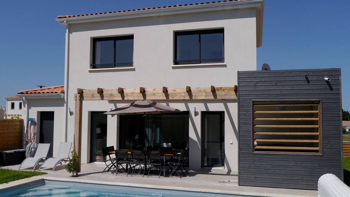 Saint-Augustin Villa | Villa with private pool and Jacuzzi on a residence with tennis
