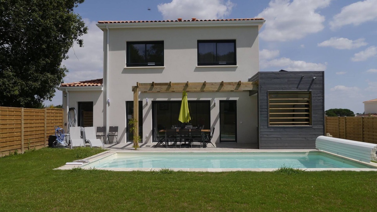 Saint-Augustin House | Villa with private pool and Jacuzzi on a residence with tennis