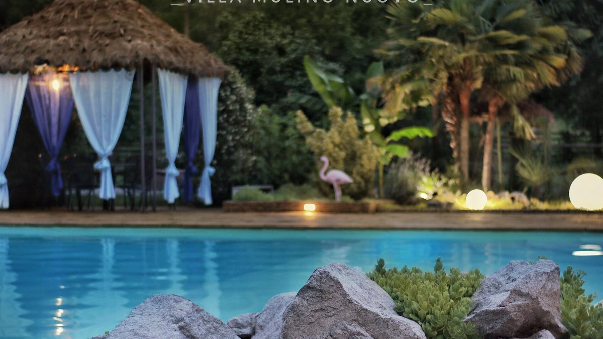 Lonate Pozzolo Villa | Villa with private pool and park max 12 people, pets not allowed.