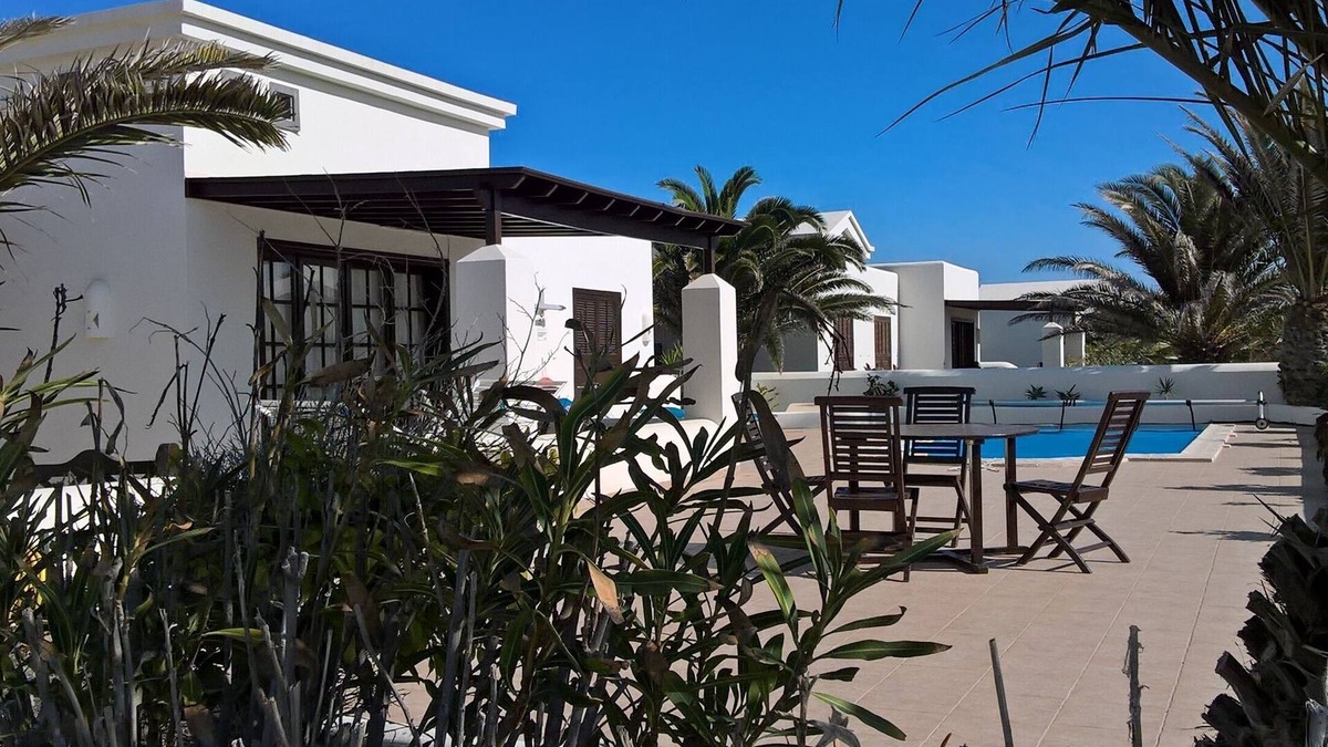Montana Roja Villa | Villa With Private Electrically Heated Pool And Sea Views
