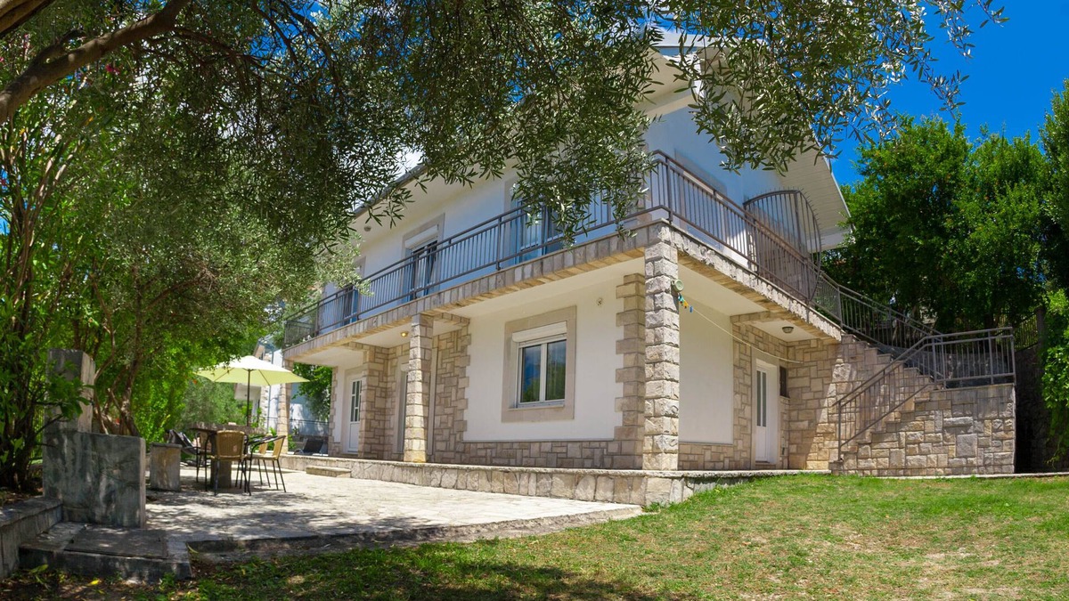 Podi Villa | Villa With Private Pool And Sea View