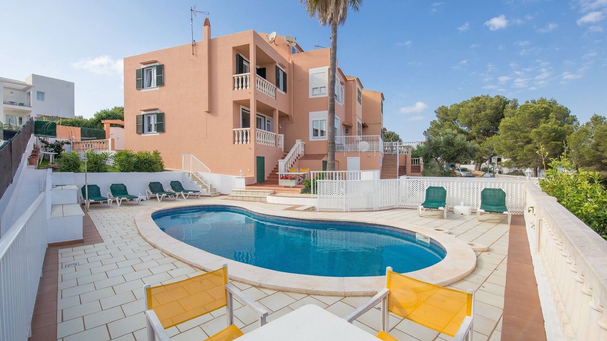 Serpentona Villa | Villa with Private Pool and Sea ViewsVilla Lidia, 2 minutes walk from the beach