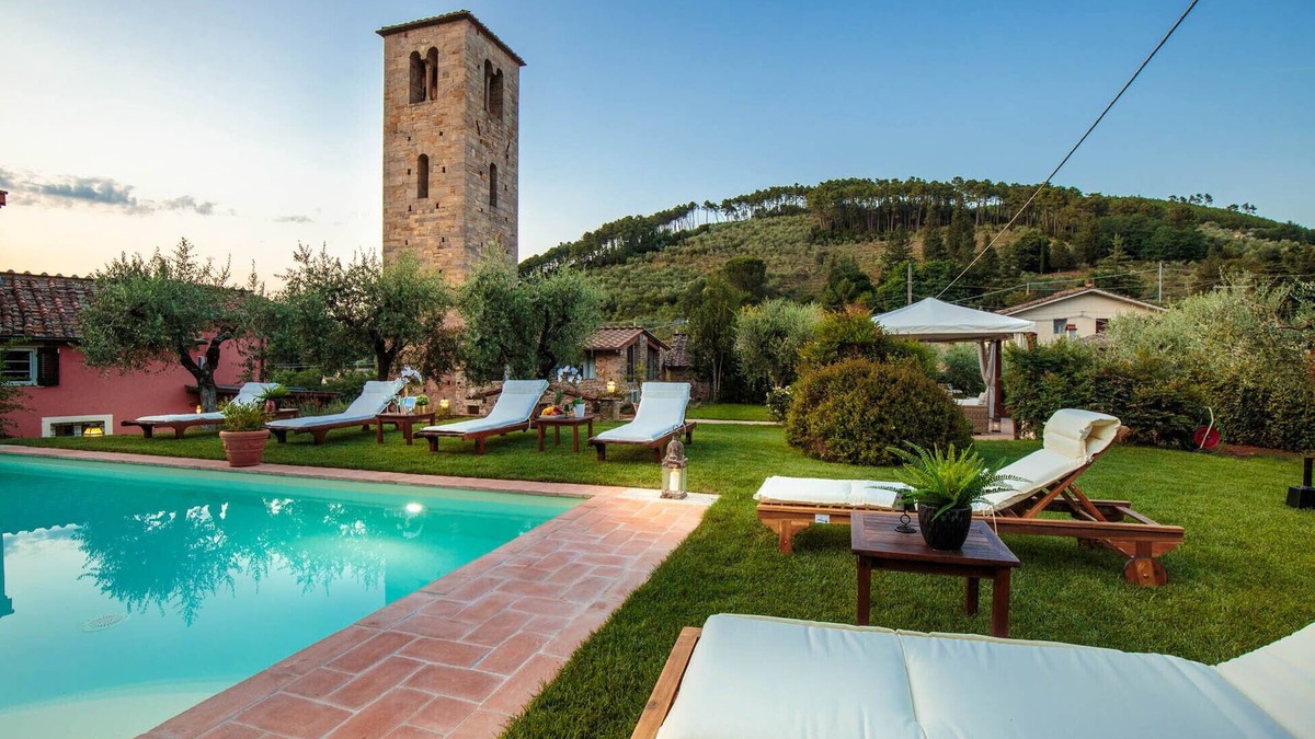 Sant'Andrea di Compito Villa | Villa with Private Pool on the Lucca Hills in S. Andrea di Compito