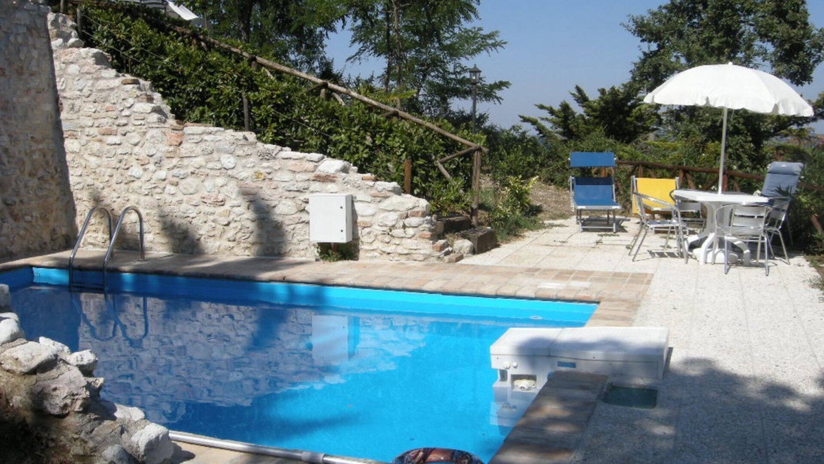 Sarnano House | Villa with private pool in the Sibillini National Park