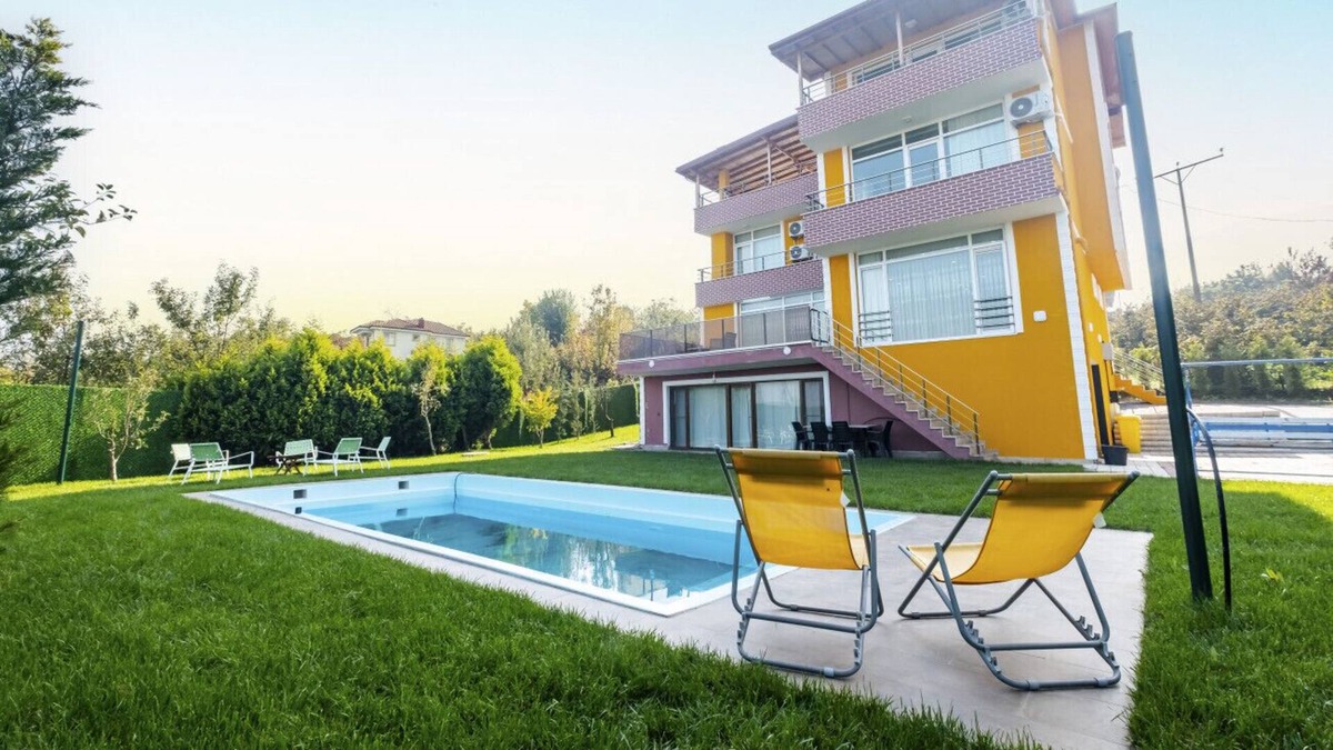 Sirinsulhiye Other | Villa with Private Pool and Garden in Kartepe