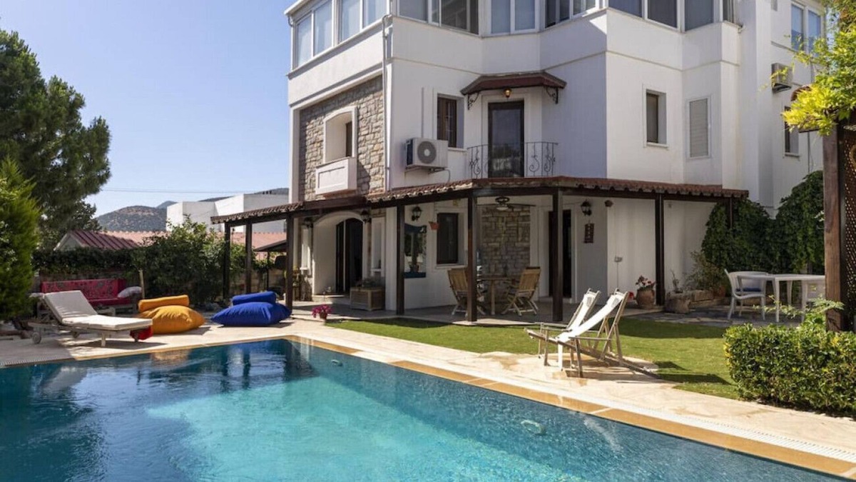 Bodrum City Center Villa | Villa with Private Pool in the Heart of Bodrum