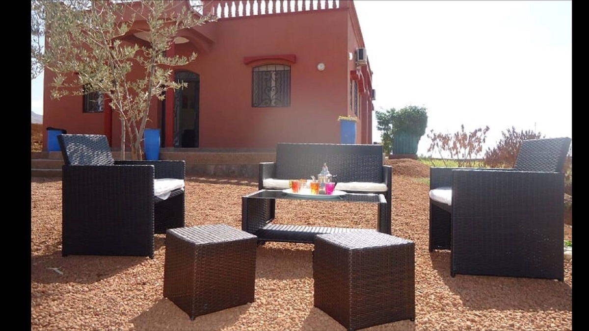 Ait Faska Villa | VILLA WITH PRIVATE SWIMMING POOL WITHOUT OPPOSITE