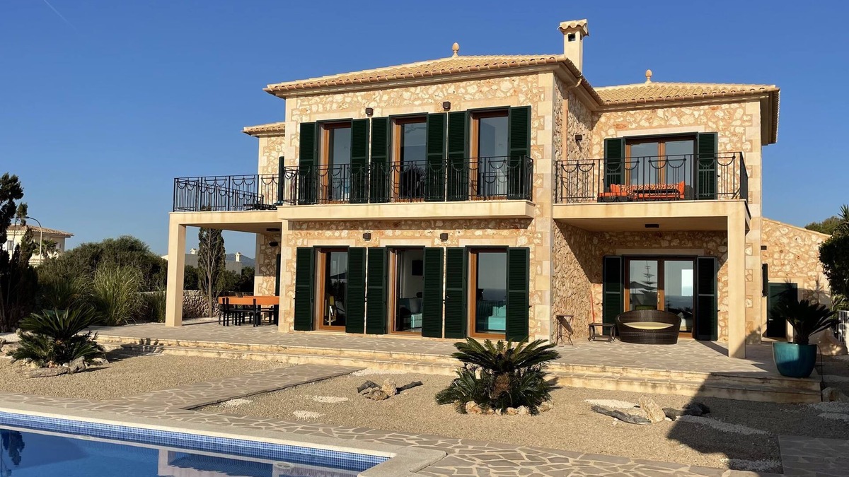 Cala Murada Villa | Villa with sea views from all rooms for 8 people, large pool, BBQ, heating