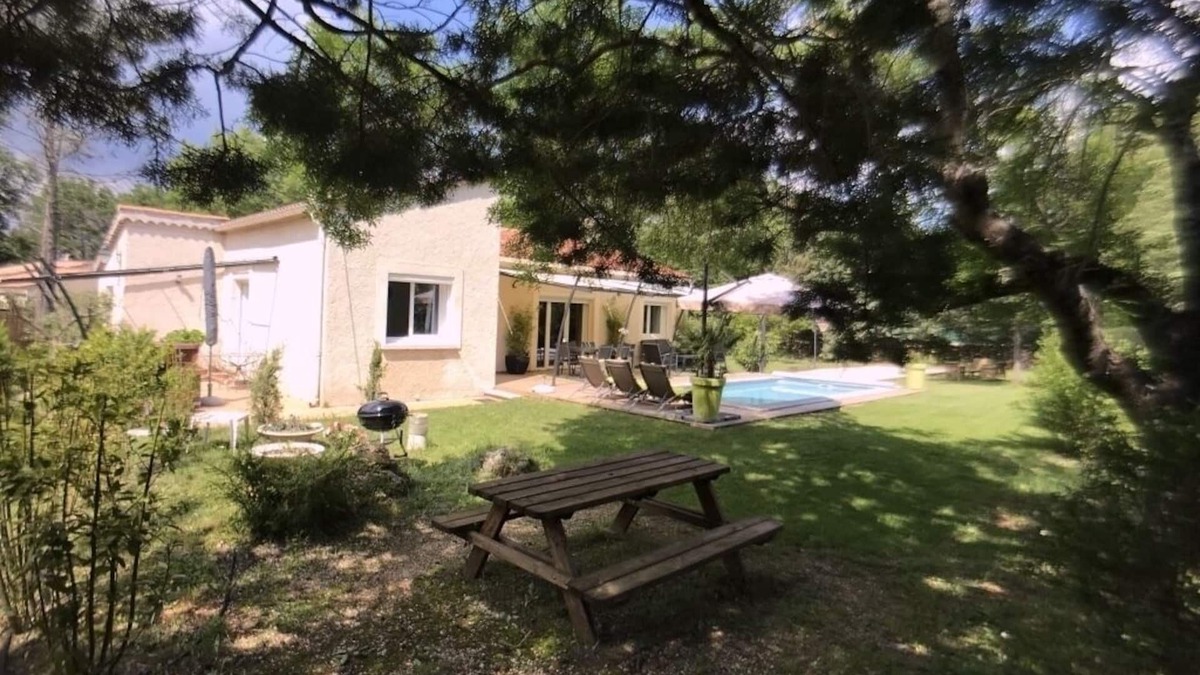 Forcalqueiret Villa | Villa with swimming pool, large terrace, all comfort, enclosed garden, calm.