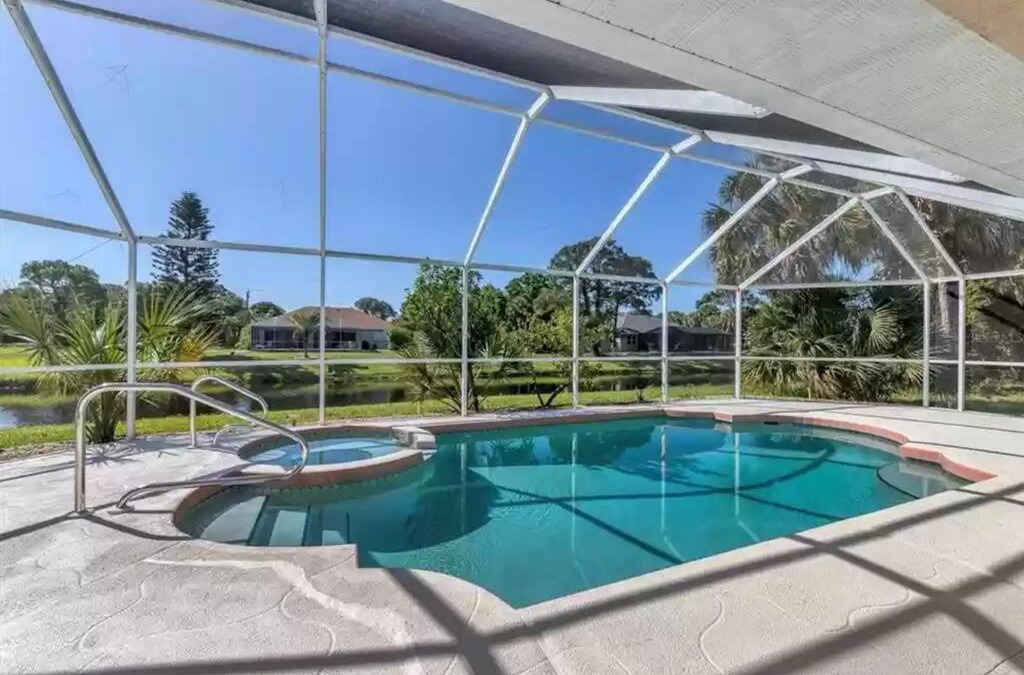 Long Meadow Villa | Villa with swimming pool & spa in quiet area