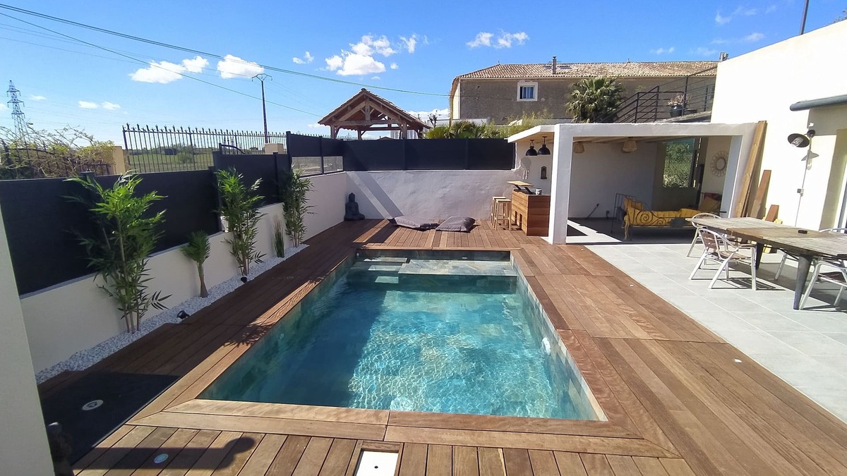 Beziers House | Villa with swimming pool located in a condominium near Béziers