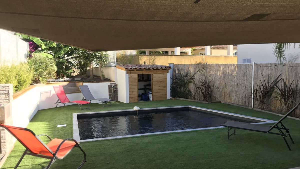 La Crau House | Villa with swimming pool ideal for couple with children near Hyères
