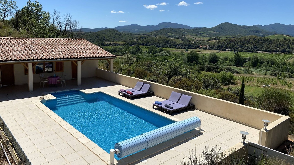 Roquebrun Villa | Villa with total privacy on the edge of the beautiful village of Roquebrun. ​