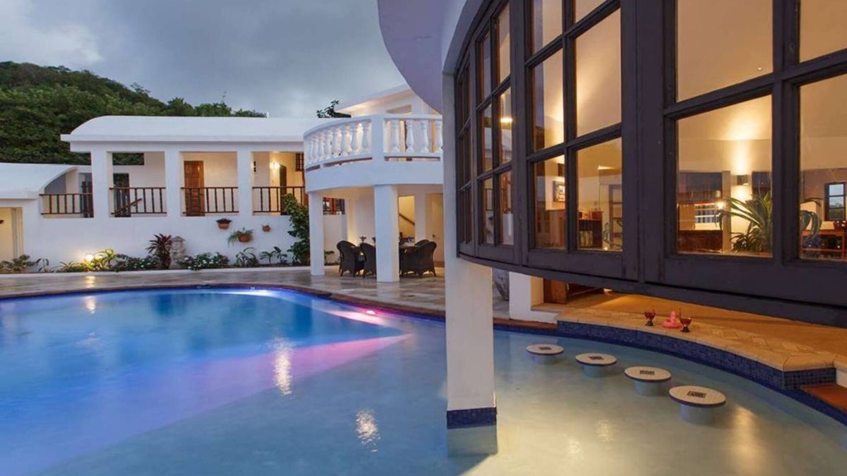 Gros Islet Villa | Villa Xanadu with stunning views of Rodney Bay, Pigeon Island and Martinique