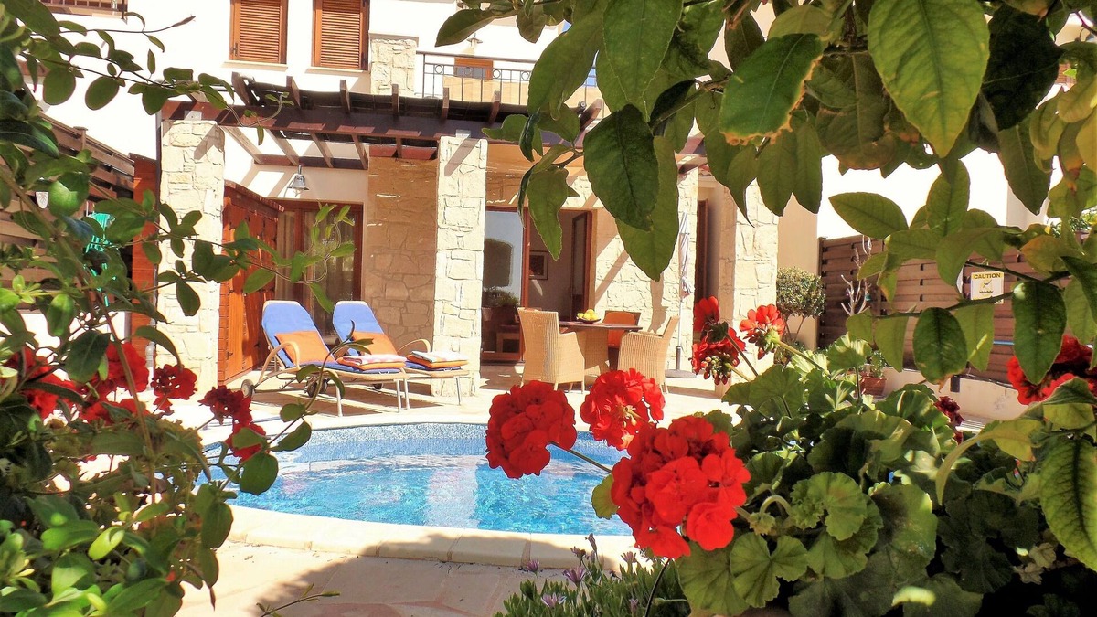 Aphrodite Hills Villa | 'Villa Xenia' HG 25 - Play Golf, Tennis, visit the Spa or relax around the pool