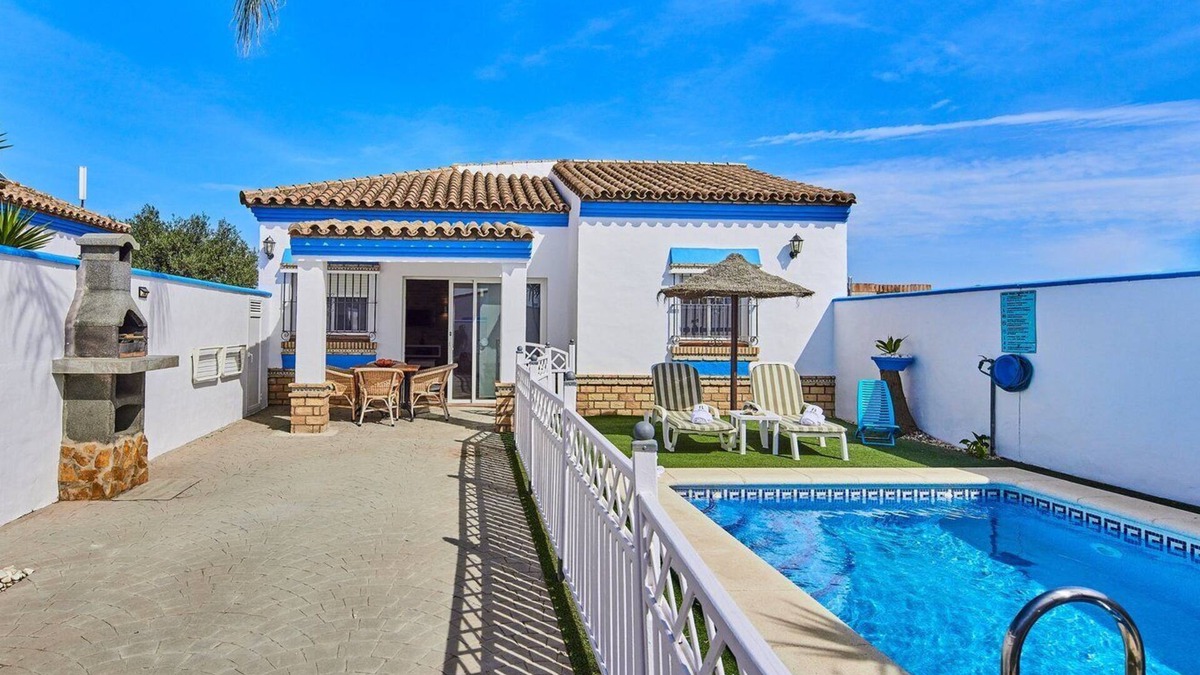 Conil de la Frontera Villa | Villa Yuca Conil de la Frontera by Ruralidays