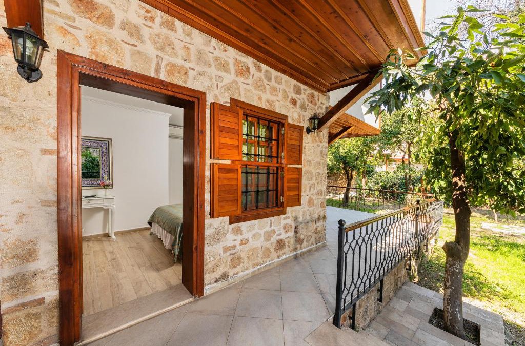 Kaleici House | Villa Zemira Garden