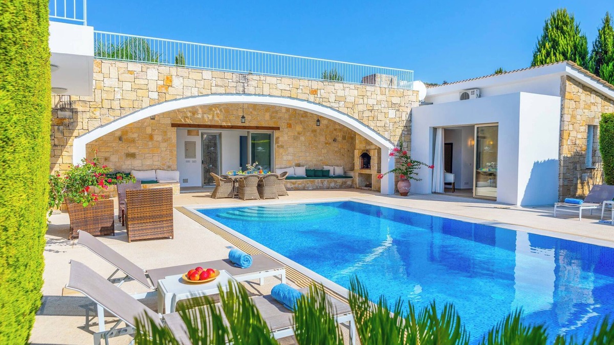 Giolou Villa | Villa Zoey - Three Bedroom Villa, Sleeps 6
