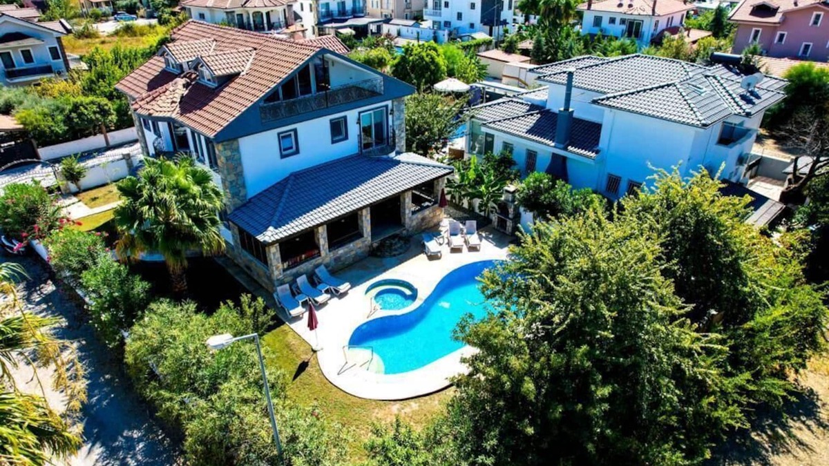 Dalyan City Center Villa | Villa Zuhal Dalyan 5 bedrooms