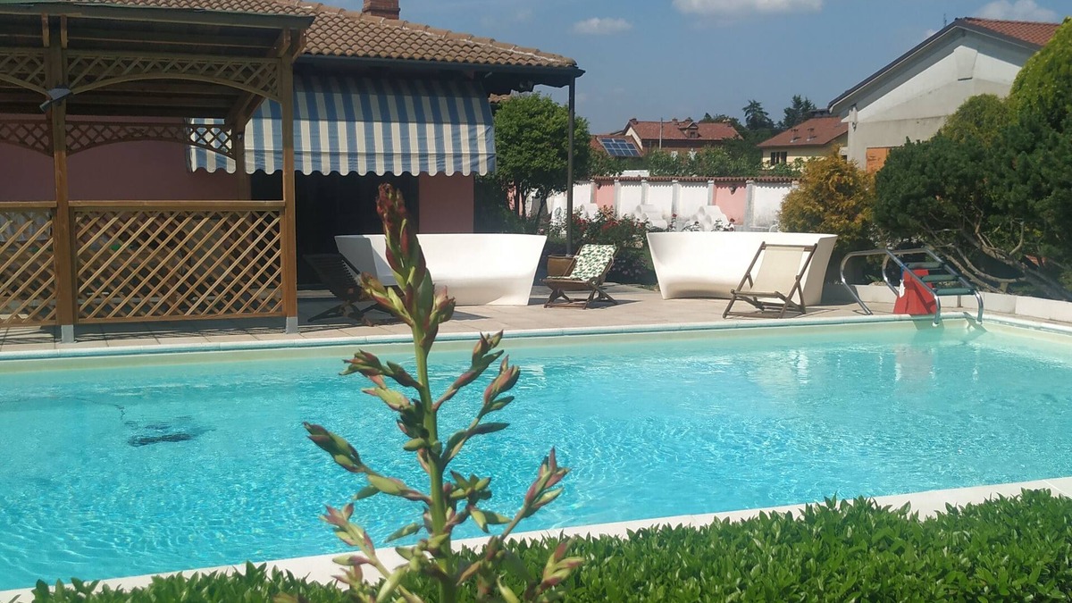 Dusino San Michele Villa | Villagabriella two villas, an exclusive pool in the park to die for!