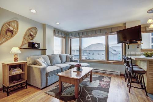 Peak 9 Apartment | Village At Breckenridge Liftside 402 Condo