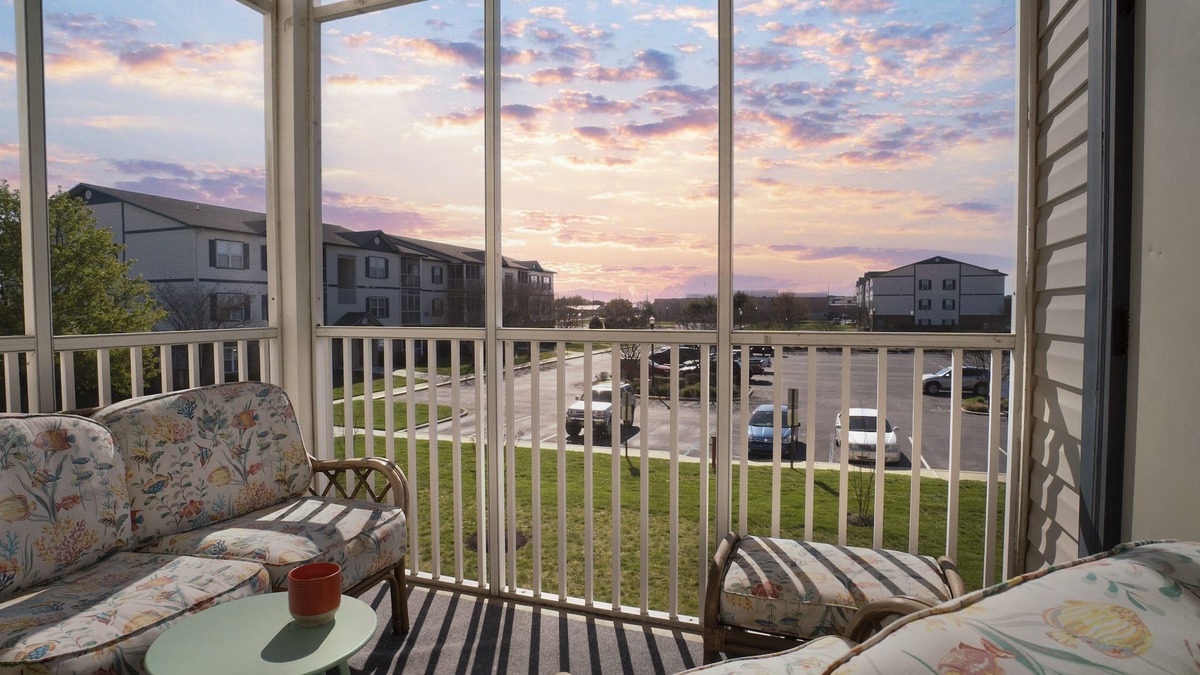Villages of Five Points Condo | Village at Five Points Beach Condo Getaway
