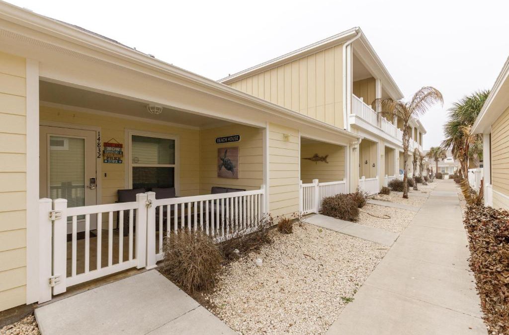 Corpus Christi Villa | Village by the Beach L832K