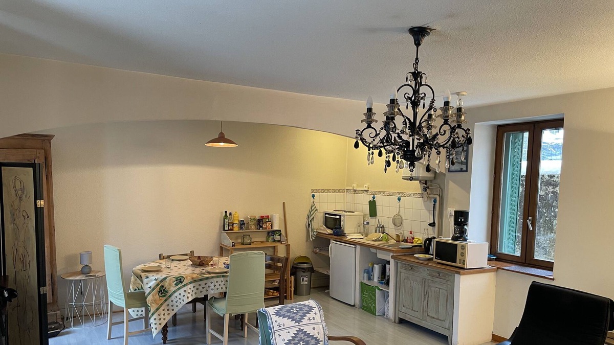 Saint-Lupicin House | Village house with garden