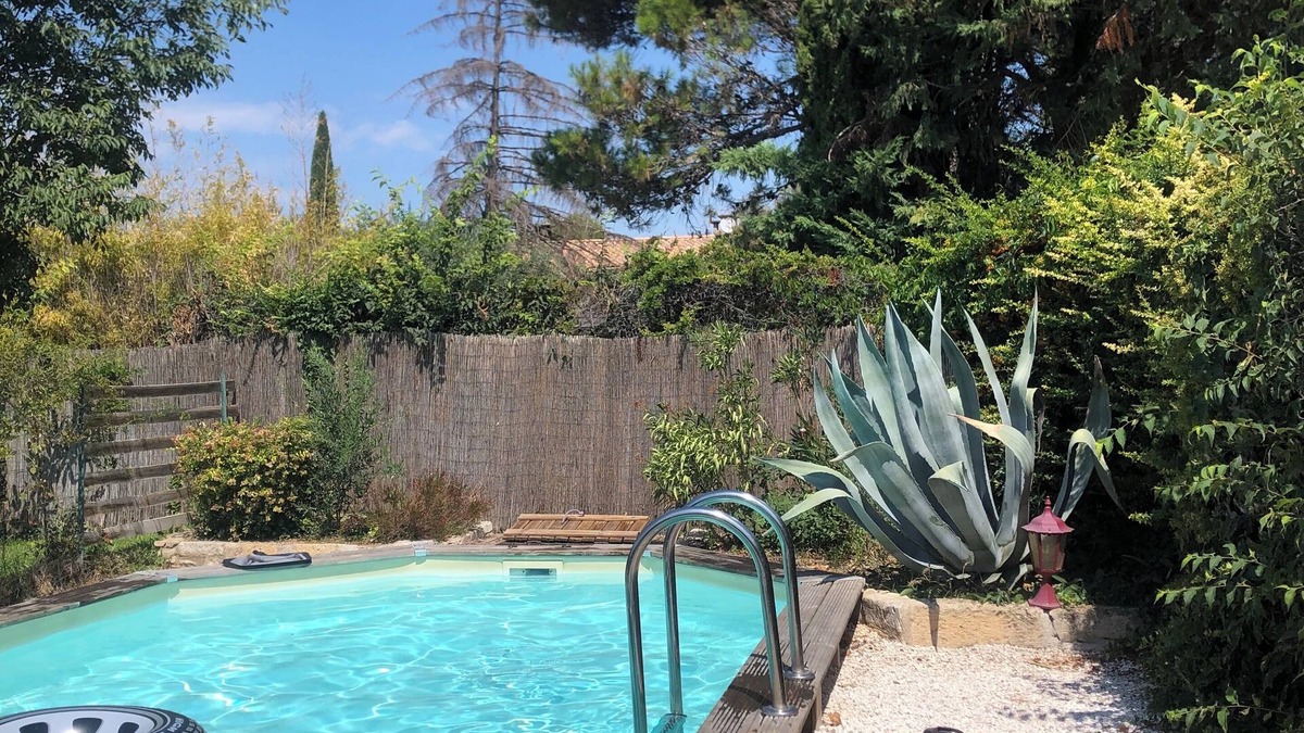 Maubec House | Village house in the Luberon with private pool