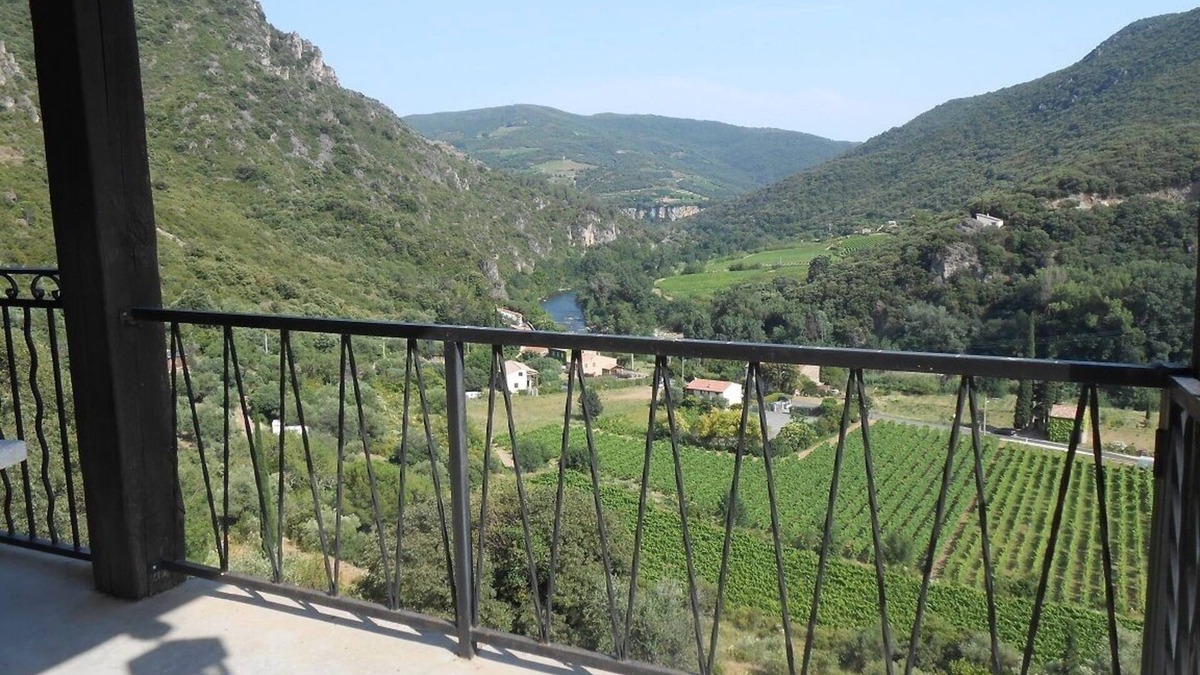 Vieussan House | VILLAGE HOUSE WITH BEAUTIFUL VIEW OF THE VALLEY, HIKING TRAIL, GORGE