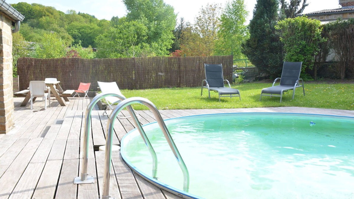 Marchin House | Village house with swimming pool, billiards, table football, ping-pong, fitness