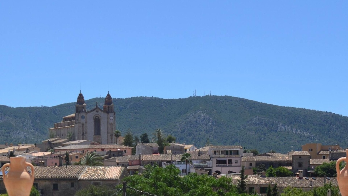 Calvia House | VILLAGE HOUSE WITH WONDERFUL VIEWS. FAMILY WITH POOL