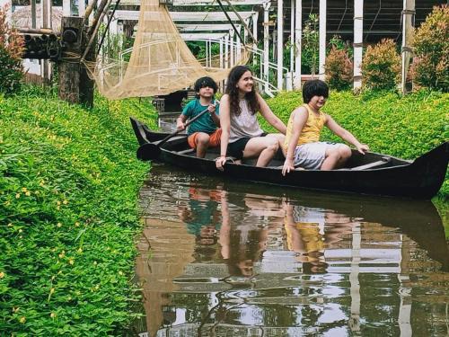 Alwaye House | Village of Blossom