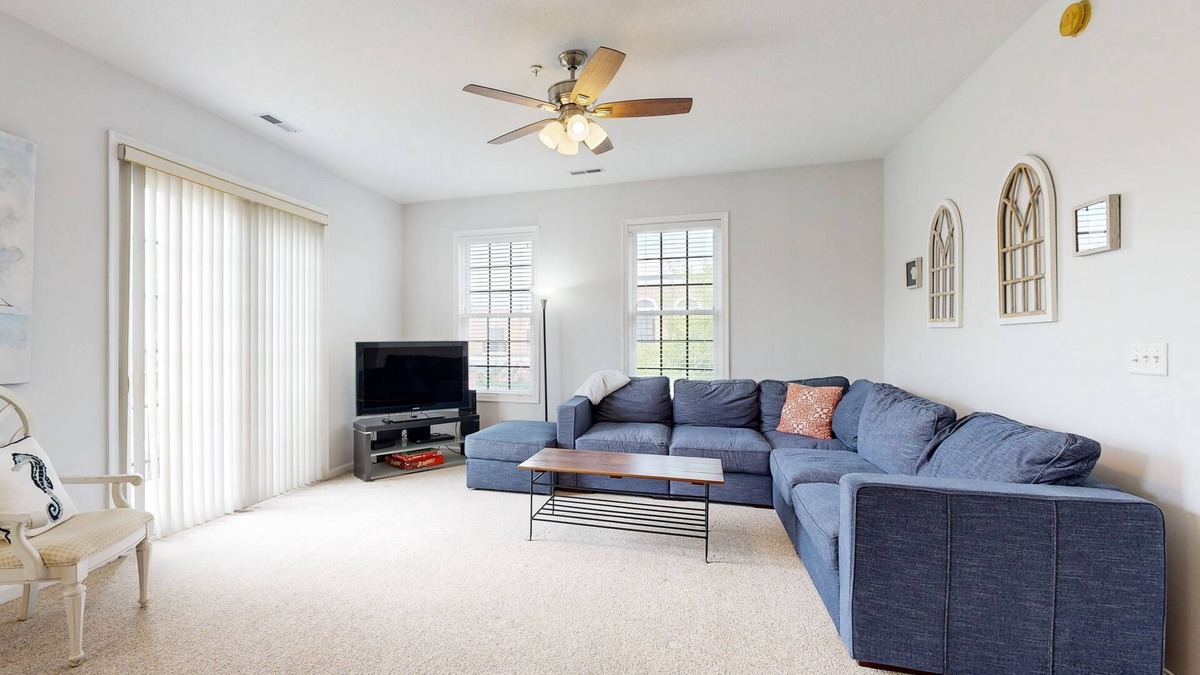 Villages of Five Points Condo | Village of Five Points condo with pool, gym, and tennis access