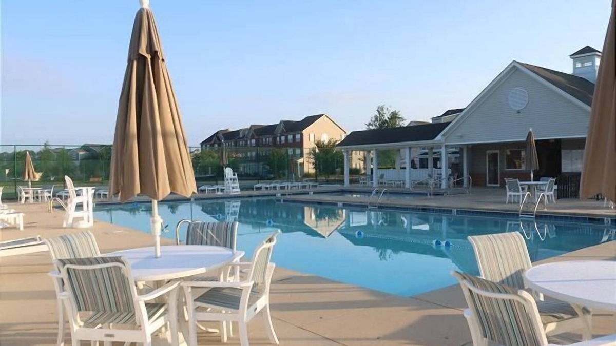 Villages of Five Points House | Village of Five Pts, spacious and extraordinary town home. And so much more!