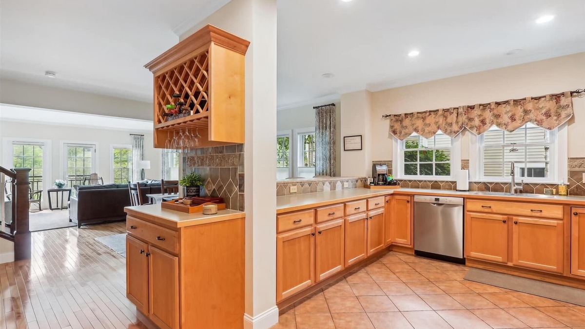 Stowe Village Historic District House | Village Retreat: 2 br, fireplace, a/c, walkable to Village!