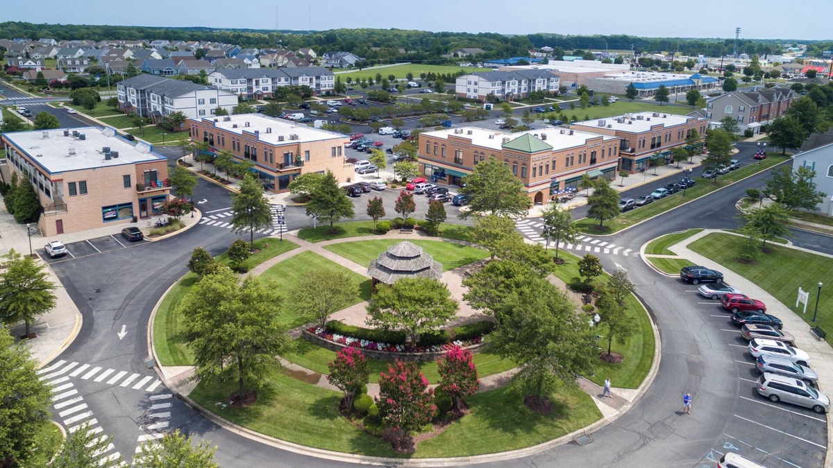 Villages of Five Points Condo | Villages of Five Points 2nd floor condo - great location & amenities!