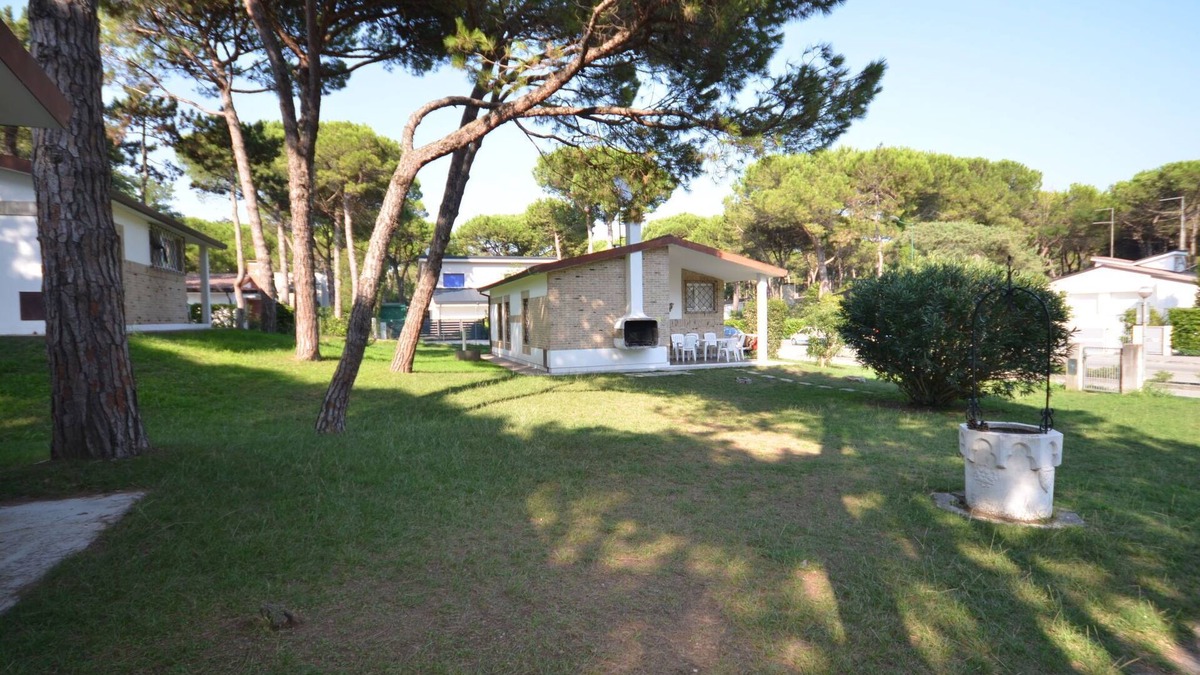 Lignano Riviera House | Villaggio Laura by Interhome