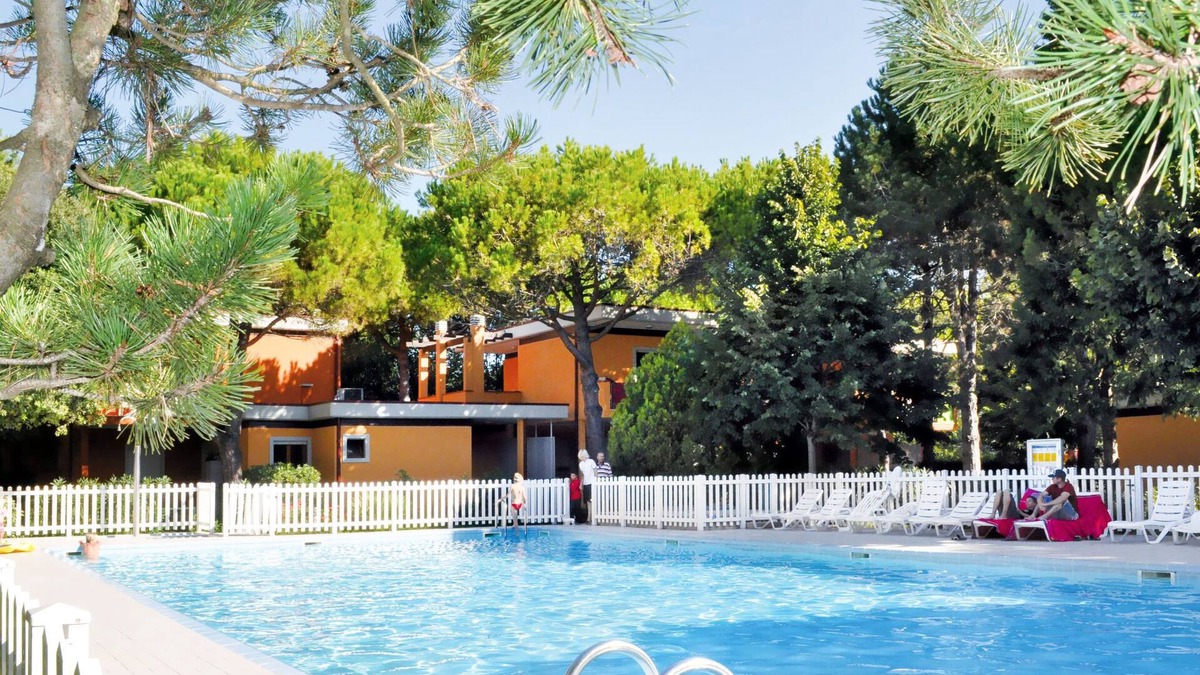 Bibione Apartment | Villaggio Splendido by Interhome