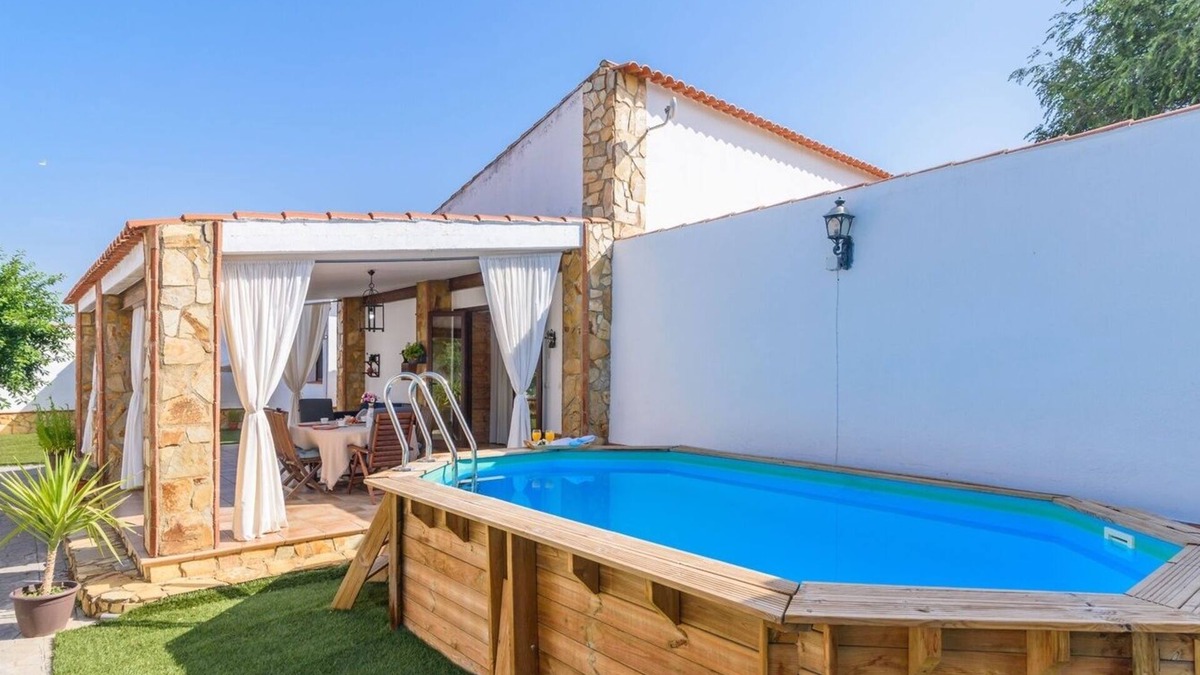 El Real de la Jara Villa | Villamada El Real de la Jara by Ruralidays